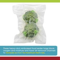 A picture of the vacuum seal bag with brocolli, describing how it blocks oxygen and moisture to keep foods fresh.